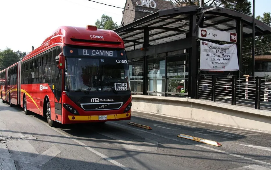 Lesionados Tras Accidente En La L Nea Del Metrob S Enfoque Noticias