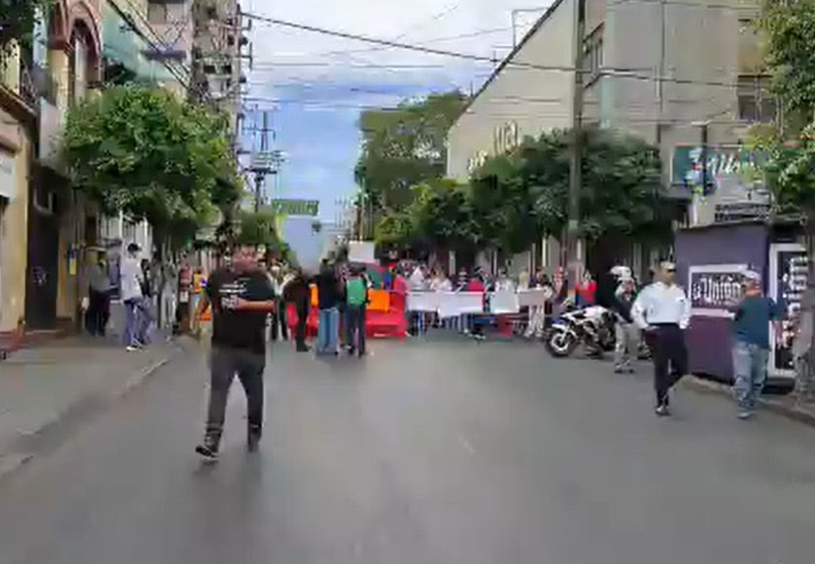 Si No Pueden Renuncien Vecinos De Cuernavaca Reanudan Y Extienden