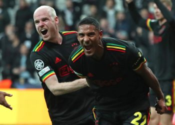 El Ajax pasa a octavos como primera de grupo