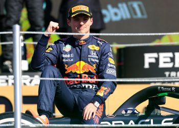 Verstappen resuelve México en la primera curva