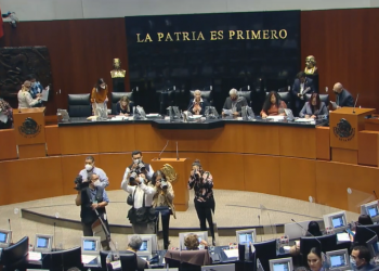 Recuerdan en el Senado a mujeres asesinadas y violentadas en el día naranja