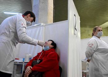 Cuarta ola de COVID en Alemania sigue registrando cifras récord, temen una quinta