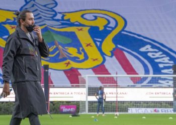 Video: ¿Leaño? Vergara está transformando en cangrejos a las Chivas