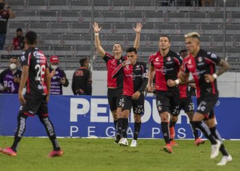 Atlas se impone 2-0 a Querétaro y amarra su pase a los cuartos de final del Apertura 2021
