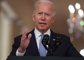 Biden pide crear una estrategia para contener la crisis de desapariciones y asesinatos de indígenas en EU