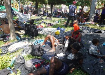 HRW pide a López Obrador seguir su propio consejo y no maltratar a migrantes