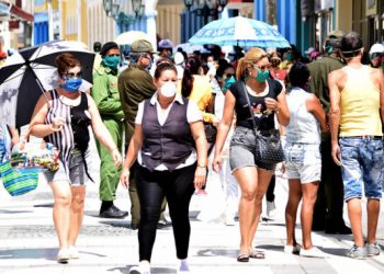 Cuba continúa estabilizando su número de casos positivos diarios de COVID