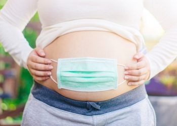 Padecer COVID leve o moderado durante el embarazo no daña el cerebro del bebé, de acuerdo con estudio