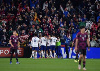 EU derrota 2-0 a un inoperante equipo mexicano en duelo eliminatorio rumbo a Mundial de Qatar 2022