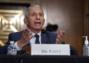 Anthony Fauci niega tener responsabilidad con el origen de la pandemia tras acusaciones de senador