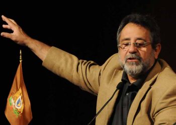 La noche de las estrellas contó con 70 sedes, virtualmente tuvimos más de 60 mil asistentes: Franco