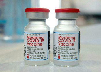 Vacunas podrían ser ineficaces contra ómicron: Moderna 