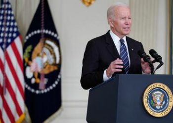 Sólo con vacuna de refuerzo se combatirá Ómicron: Biden