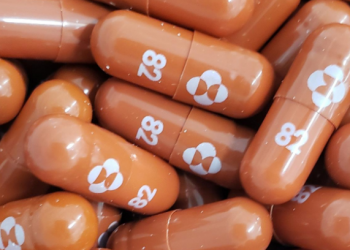 La primera pastilla antiviral contra COVID-19 es un avance de desarrollo e innovación en medicamentos: Dr. Javier Báez