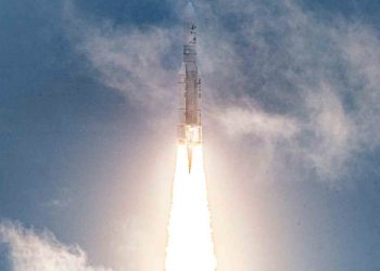 El telescopio espacial James Webb despegó con éxito este sábado