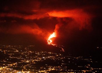 Vulcanólogos piden no intervenir en el volcán de La Palma