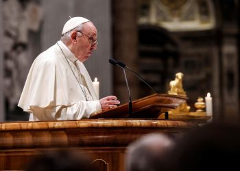 El papa anima a la responsabilidad frente al individualismo en la pandemia
