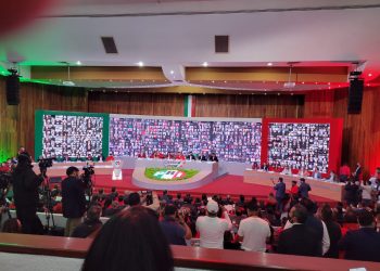 En desangelada Asambleas Nacional el PRI se define como partido social demócrata 