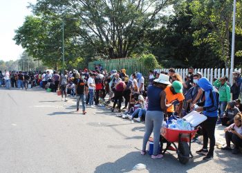 Gobierno acelera entrega de documentos a migrantes