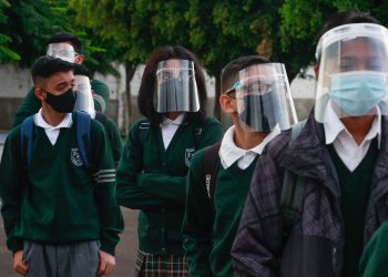 Unicef llama a evitar cierre de escuelas pese a aumento de contagios de COVID-19