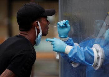 Argentina notifica más de 33 mil casos  de COVID-19 en 24 horas