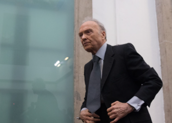 No descarta Monreal citar a Gertz para aclarar señalamientos sobre enriquecimiento