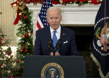 Biden presenta plan para aumentar el apoyo a hospitales ante Ómicron