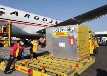 Arriba a México embarque 98 de vacunas Pfizer