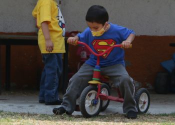 Arroja encuesta del Senado efectos positivos y negativos de la Pandemia en niñas y niños