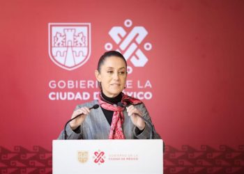 No se abrirán nuevas sedes ante largas filas de adultos mayores que buscan refuerzo