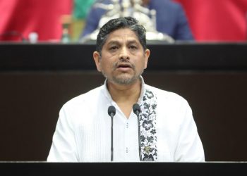 Proponen incluir en la Ley de Educación el uso de tecnologías, Internet y competencias digitales