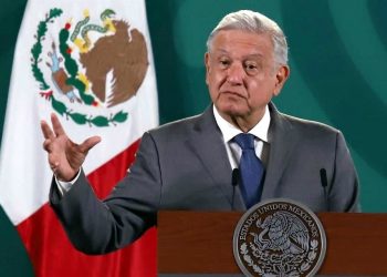 Contamos más 66 mil afirmaciones falsas o engañosas, un promedio de 90 por conferencia: Estrada Straffon
