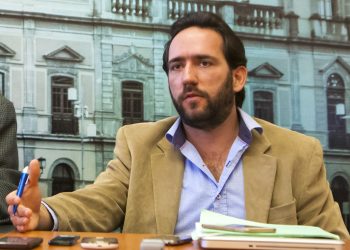 Vacuna Cansino tiene efectividad del 50% para enfermedad leve y 95% para grave, es bilógicamente imposible: Comas
