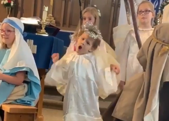 Ángel de pastorela se viraliza por su ritmo inigualable