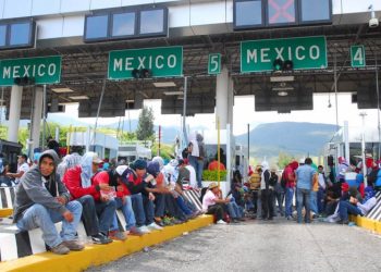 Aprueba Senado cárcel a quienes tomen casetas de peaje