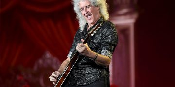 El guitarrista de Queen Brian May da positivo a COVID 19
