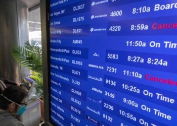 Cientos de vuelos cancelados en EU por cuarto día consecutivo