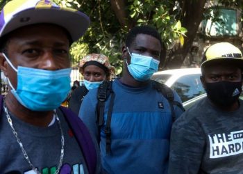 Segob ofrece visas humanitarias a miembros de caravana migrante