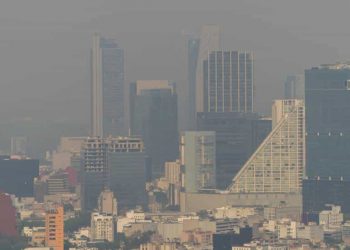 Autoridades de la CDMX piden no usar pirotecnia para evita contingencia ambiental