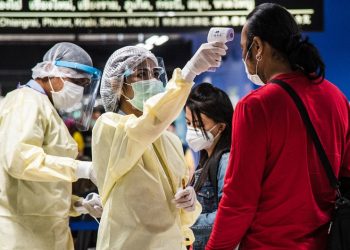 Variante Ómicron presente en 110 países y duplica sus casos cada 2 ó 3 días