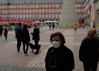 España anuncia la obligatoriedad de las mascarillas en exteriores