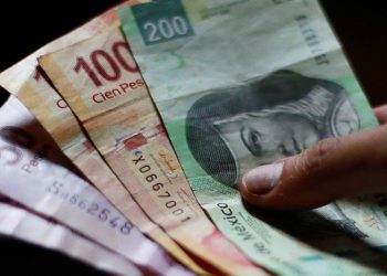 S&P mantiene perspectiva negativa para México