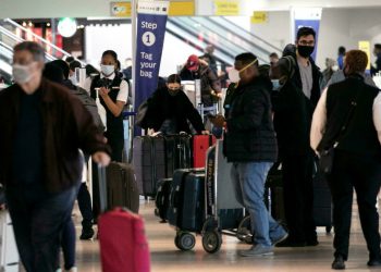 EU exigirá test negativo de COVID de 24 horas antes al vuelo