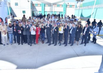 Eunice Rendón y Mauricio Sulaimán presentan el 2o libro “Knockout: No Tires La Toalla”