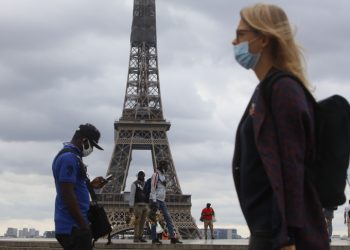 Francia registra una nueva jornada con récord de contagios 