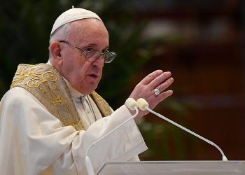 Papa Francisco ve “un problema casi satánico” la violencia contra las mujeres