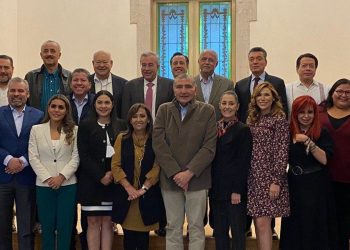 Gobernadores critican resolución del INE sobre revocación de mandato