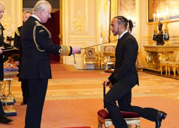 Lewis Hamilton, nombrado caballero por el Príncipe Carlos