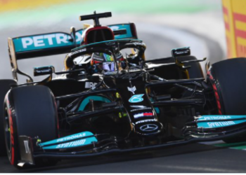 Hamilton por delante de Verstappen en el primer libre de Yeda
