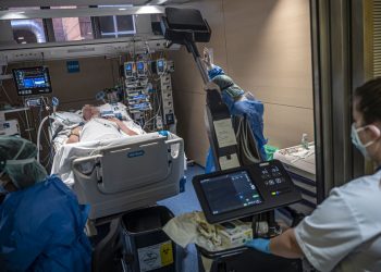 OMS prevé gran número de hospitalizaciones por ómicron